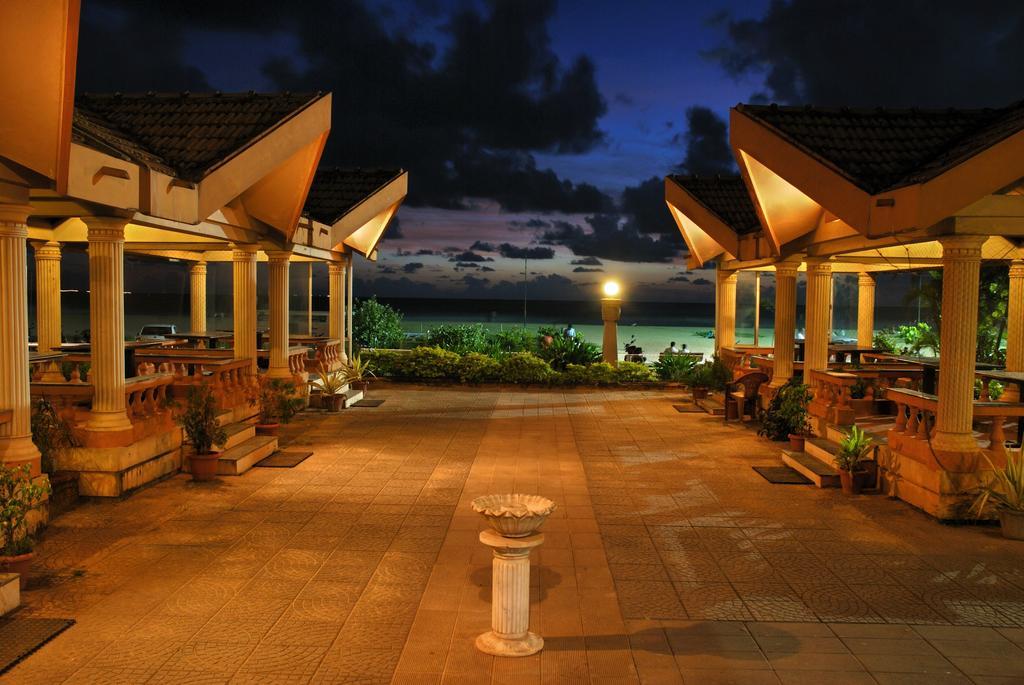 Paradise Isle Beach Resort Удипи Экстерьер фото