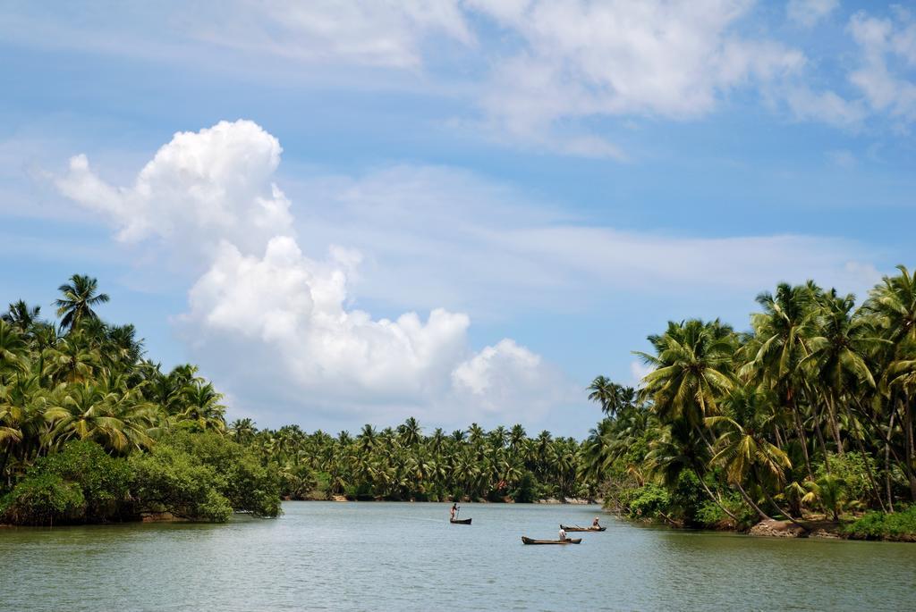 Paradise Isle Beach Resort Удипи Экстерьер фото